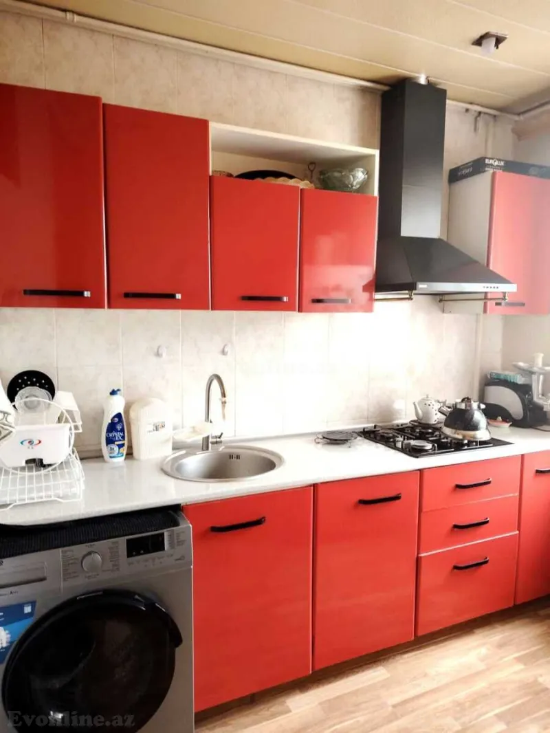 Satılır 4 otaqlı Mənzil Köhnə tikili 110 m² Yasamal r. - şəkil 7