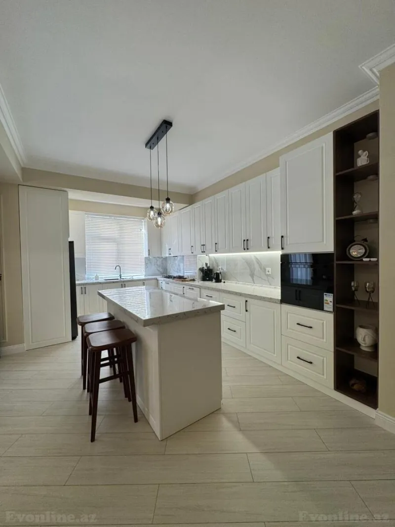 Satılır 4 otaqlı Mənzil Yeni tikili 175 m² Nəsimi r. - şəkil 10