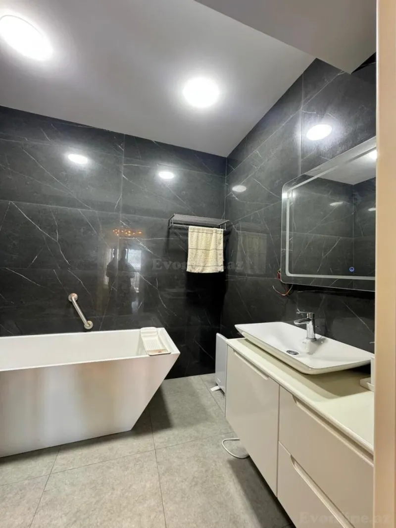 Satılır 4 otaqlı Mənzil Yeni tikili 153 m² Həzi Aslanov m. - şəkil 17