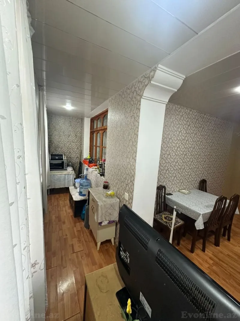 Satılır 4 otaqlı Mənzil Köhnə tikili 100 m² Qaraçuxur - şəkil 2