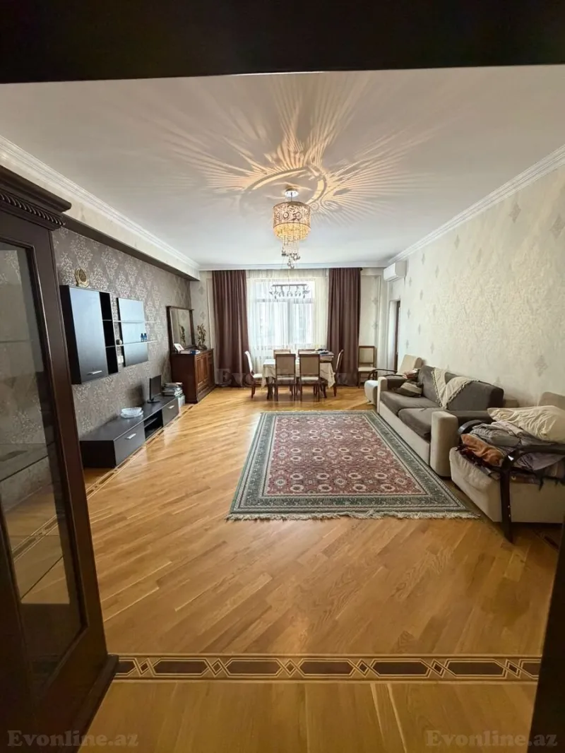 Satılır 3 otaqlı Mənzil Yeni tikili 135 m² Həzi Aslanov