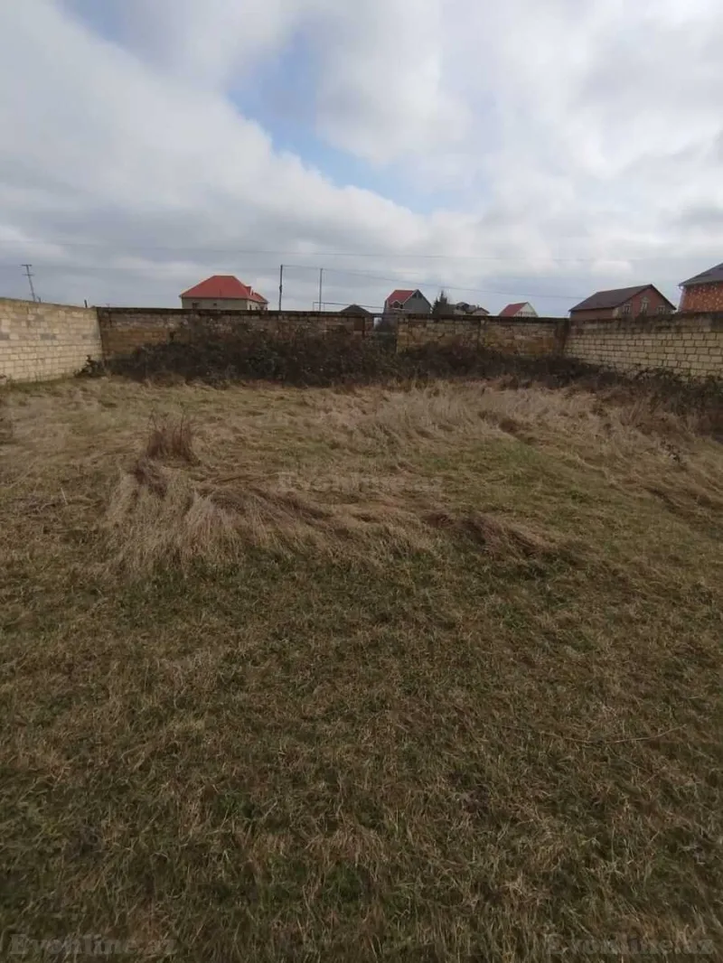 Torpaq Qusar Satılır