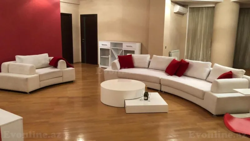 Kirayə verilir 4 otaqlı Mənzil Yeni tikili 186 m² 28 May m. - şəkil 2