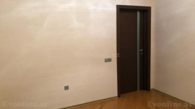 Kirayə verilir 4 otaqlı Mənzil Yeni tikili 186 m² 28 May m. - şəkil 7