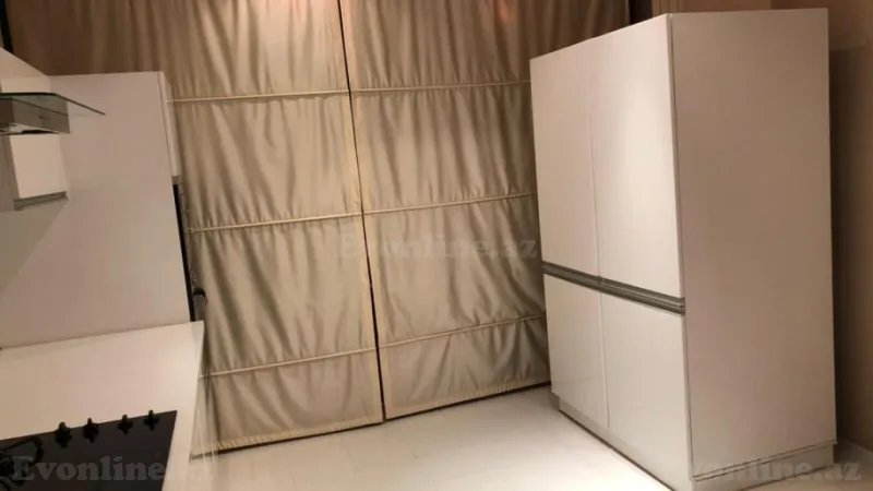 Kirayə verilir 4 otaqlı Mənzil Yeni tikili 186 m² 28 May m. - şəkil 11