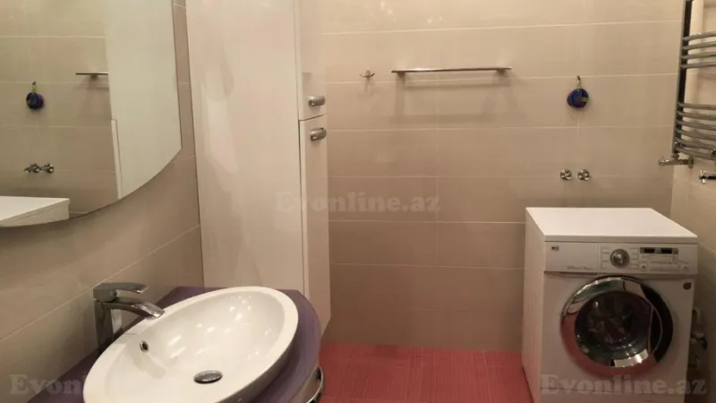 Kirayə verilir 4 otaqlı Mənzil Yeni tikili 186 m² 28 May m. - şəkil 14