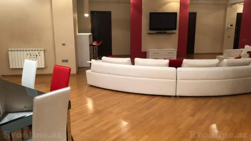 Kirayə verilir 4 otaqlı Mənzil Yeni tikili 186 m² 28 May m. - şəkil 15