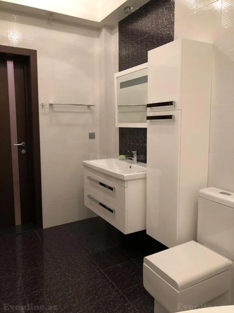 Kirayə verilir 4 otaqlı Mənzil Yeni tikili 186 m² 28 May m. - şəkil 20