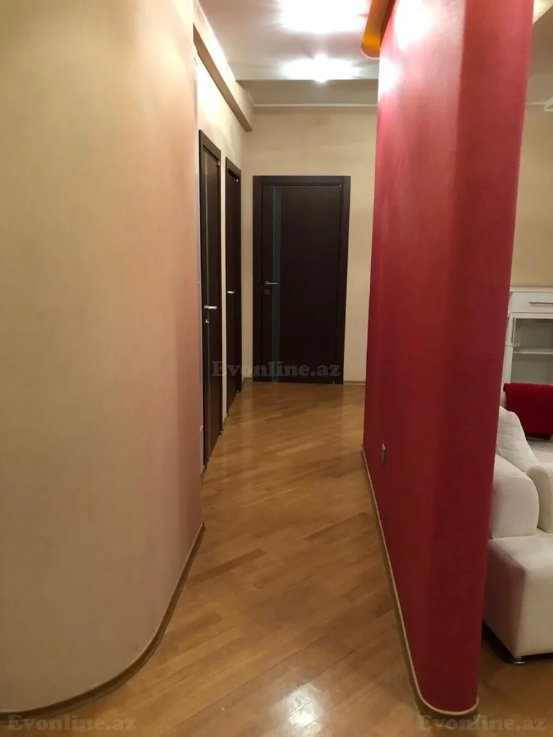 Kirayə verilir 4 otaqlı Mənzil Yeni tikili 186 m² 28 May m. - şəkil 21