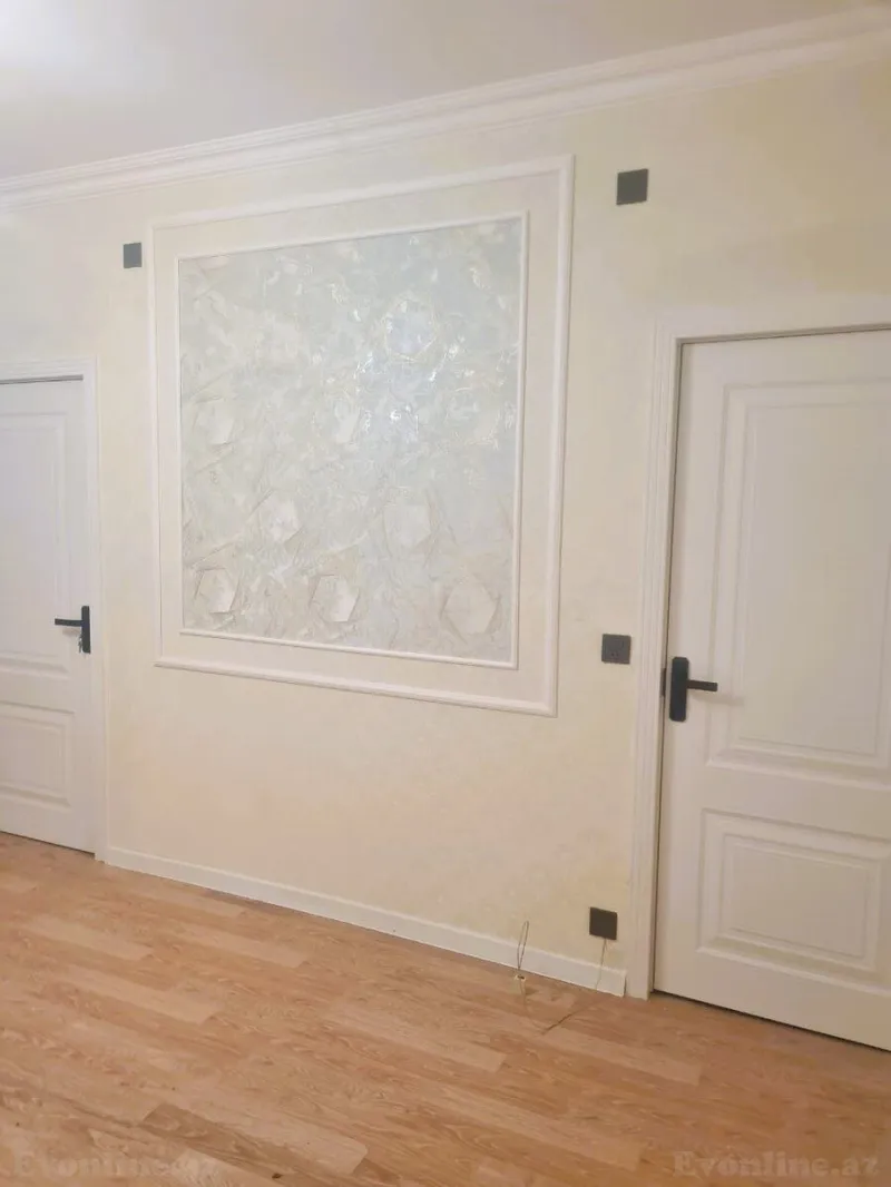 Satılır 2 otaqlı Mənzil Köhnə tikili 35 m² 4-cü mikrorayon - şəkil 2