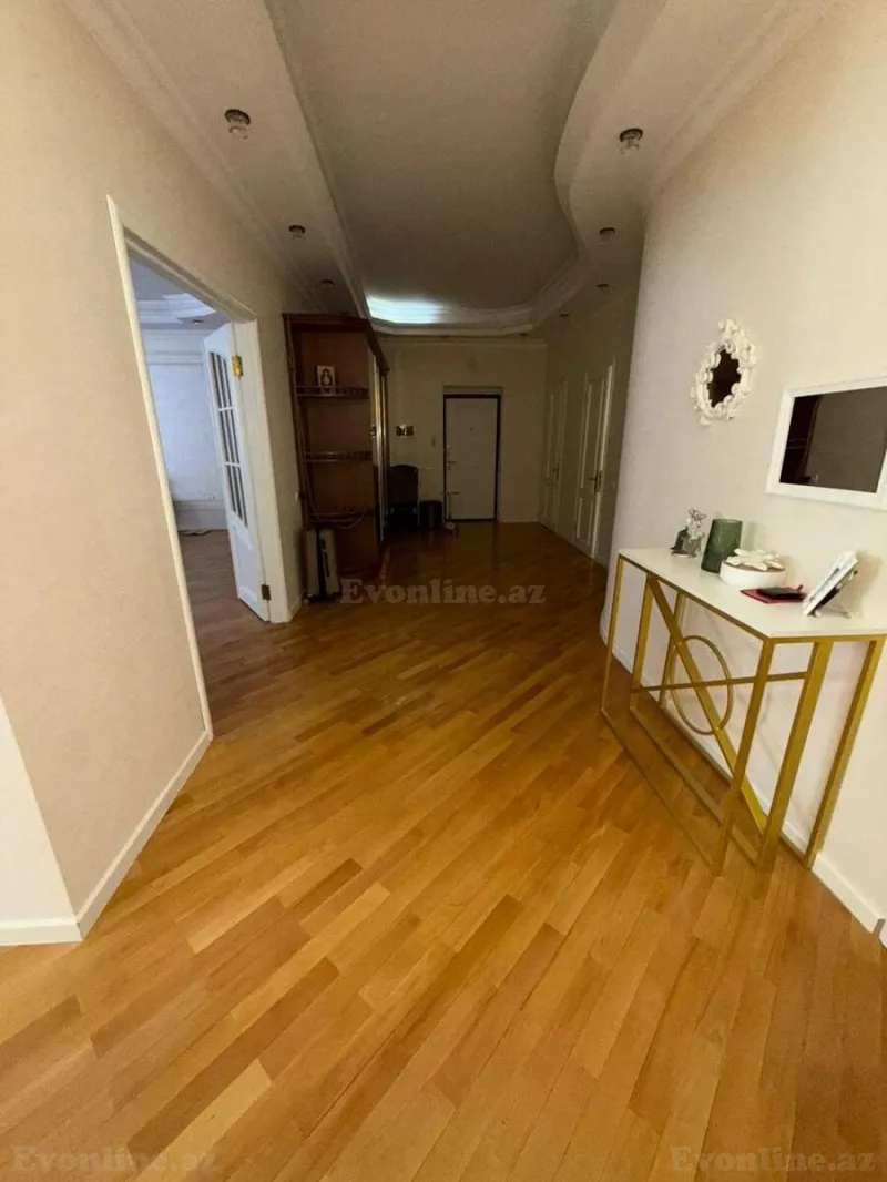 Satılır 3 otaqlı Mənzil Yeni tikili 154 m² Nəsimi r. - şəkil 10
