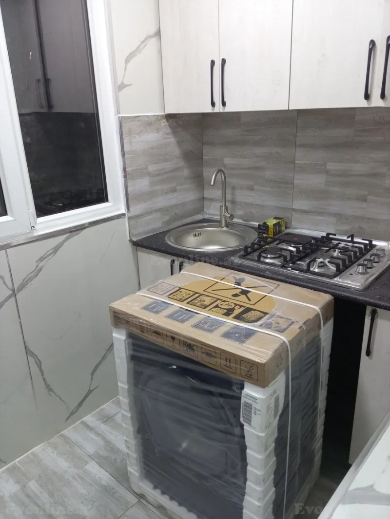 Kirayə verilir 2 otaqlı Mənzil Köhnə tikili 68 m² Yasamal - şəkil 12