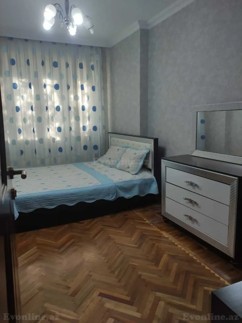 Satılır 3 otaqlı Mənzil Köhnə tikili 90 m² Əhmədli m. - şəkil 2