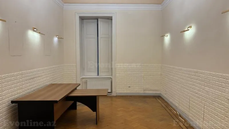 Kirayə verilir Ofis 365 m² İçərişəhər m. - şəkil 7