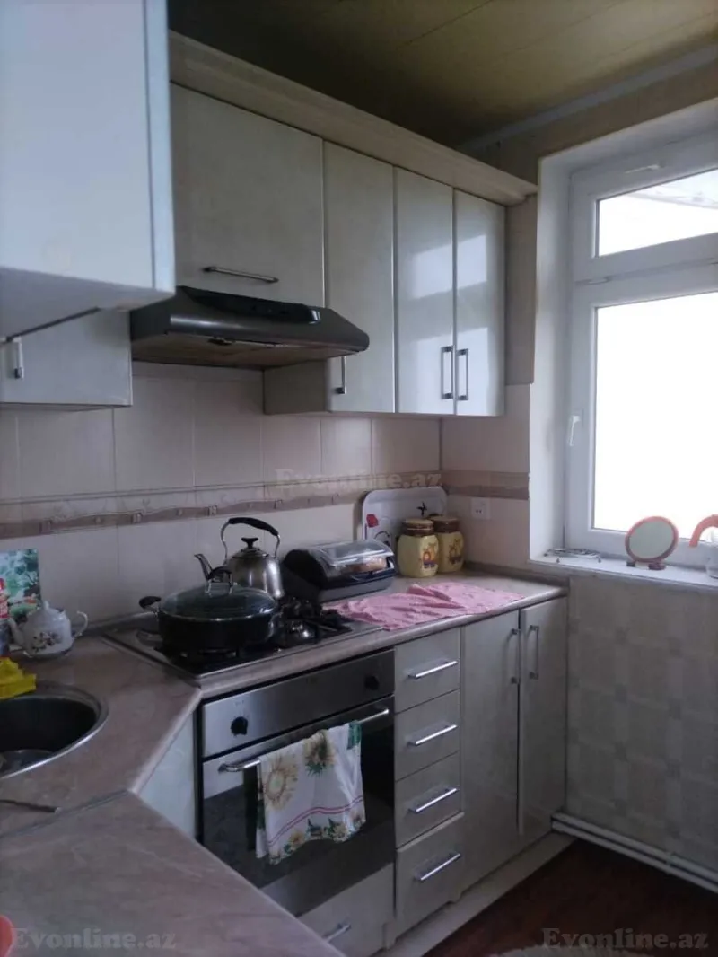 Satılır 2 otaqlı Mənzil Köhnə tikili 60 m² Sabunçu r. - şəkil 3