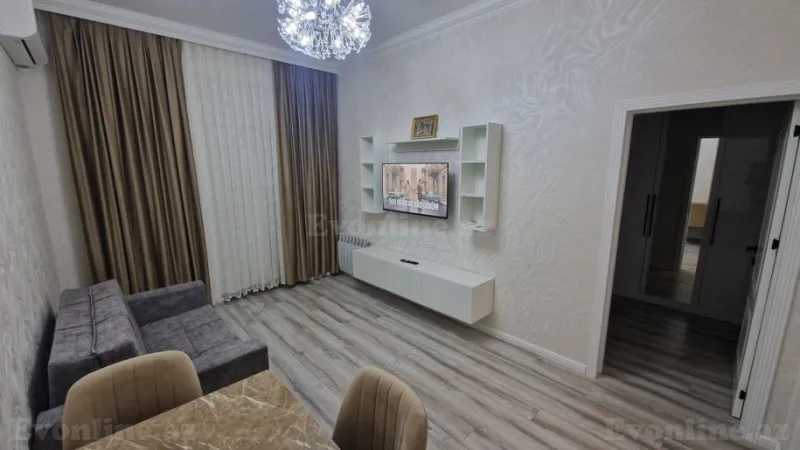 Kirayə verilir 2 otaqlı Mənzil Köhnə tikili 55 m² Sahil m.