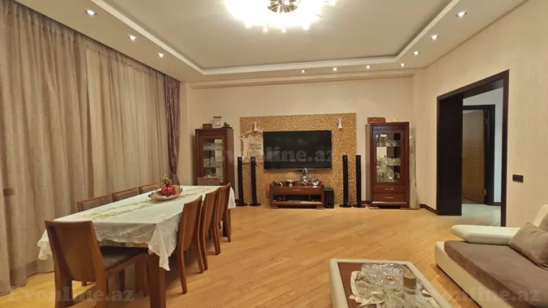 Satılır 4 otaqlı Mənzil Yeni tikili 210 m² 28 May m.