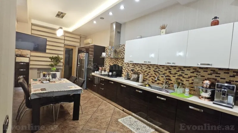 Satılır 4 otaqlı Mənzil Yeni tikili 210 m² 28 May m. - şəkil 4