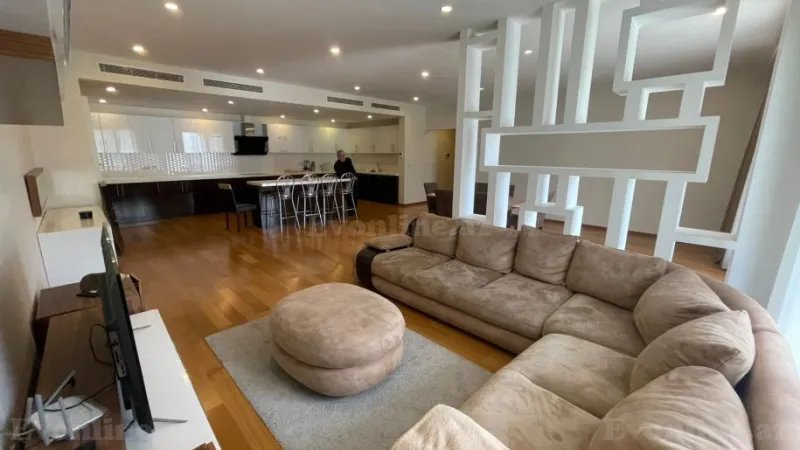 Kirayə verilir 4 otaqlı Mənzil Yeni tikili 220 m² 28 May m. - şəkil 4