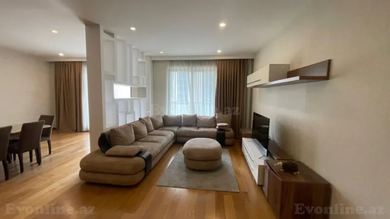 Kirayə verilir 4 otaqlı Mənzil Yeni tikili 220 m² 28 May m. - şəkil 9