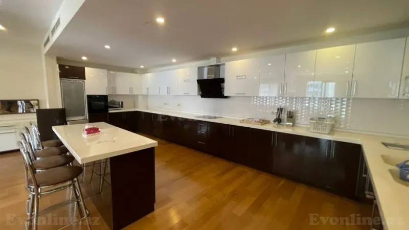 Kirayə verilir 4 otaqlı Mənzil Yeni tikili 220 m² 28 May m. - şəkil 14