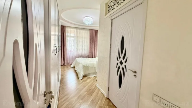 Satılır 5 otaqlı Mənzil Yeni tikili 170 m² İnşaatçılar m. - şəkil 13