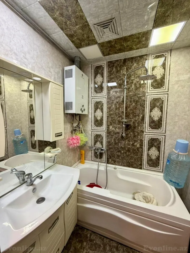 Satılır 2 otaqlı Mənzil Köhnə tikili 60 m² Xalqlar Dostluğu m. - şəkil 14