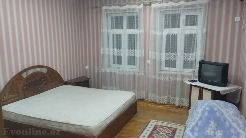 Kirayə verilir 2 otaqlı Mənzil Köhnə tikili 40 m² Əhmədli