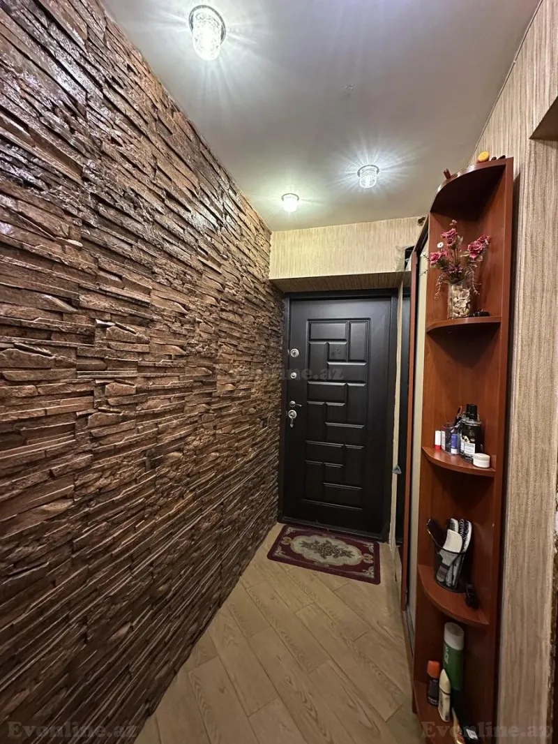 Satılır 3 otaqlı Mənzil Köhnə tikili 68 m² Yasamal