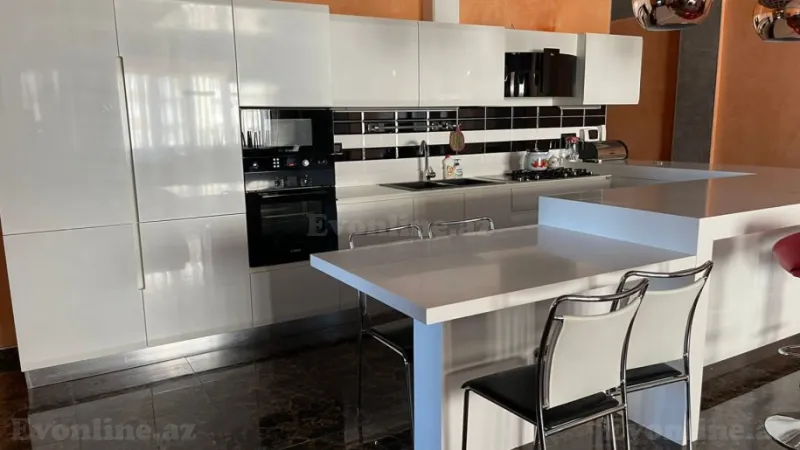 Kirayə verilir 4 otaqlı Mənzil Yeni tikili 220 m² Xətai m. - şəkil 10