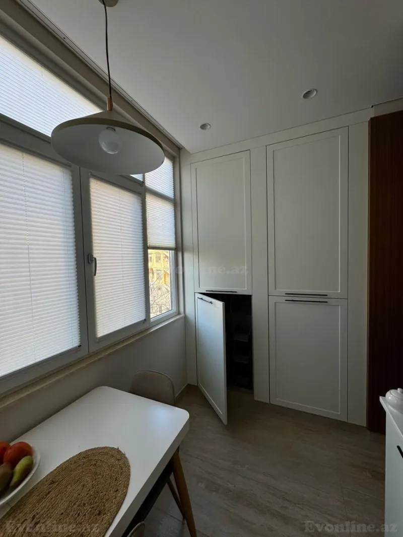 Satılır 2 otaqlı Mənzil Köhnə tikili 65 m² Nəsimi r. - şəkil 10