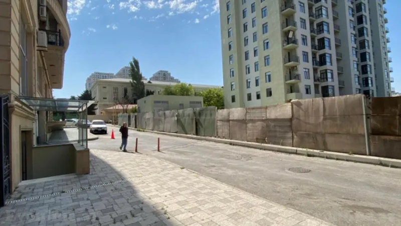 Satılır Obyekt 51 m² Elmlər Akademiyası m.