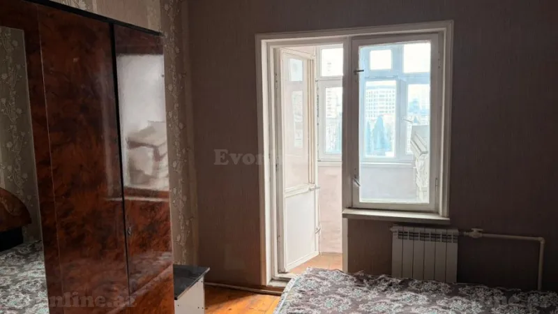 Satılır 2 otaqlı Mənzil Köhnə tikili 70 m² Memar Əcəmi m. - şəkil 5