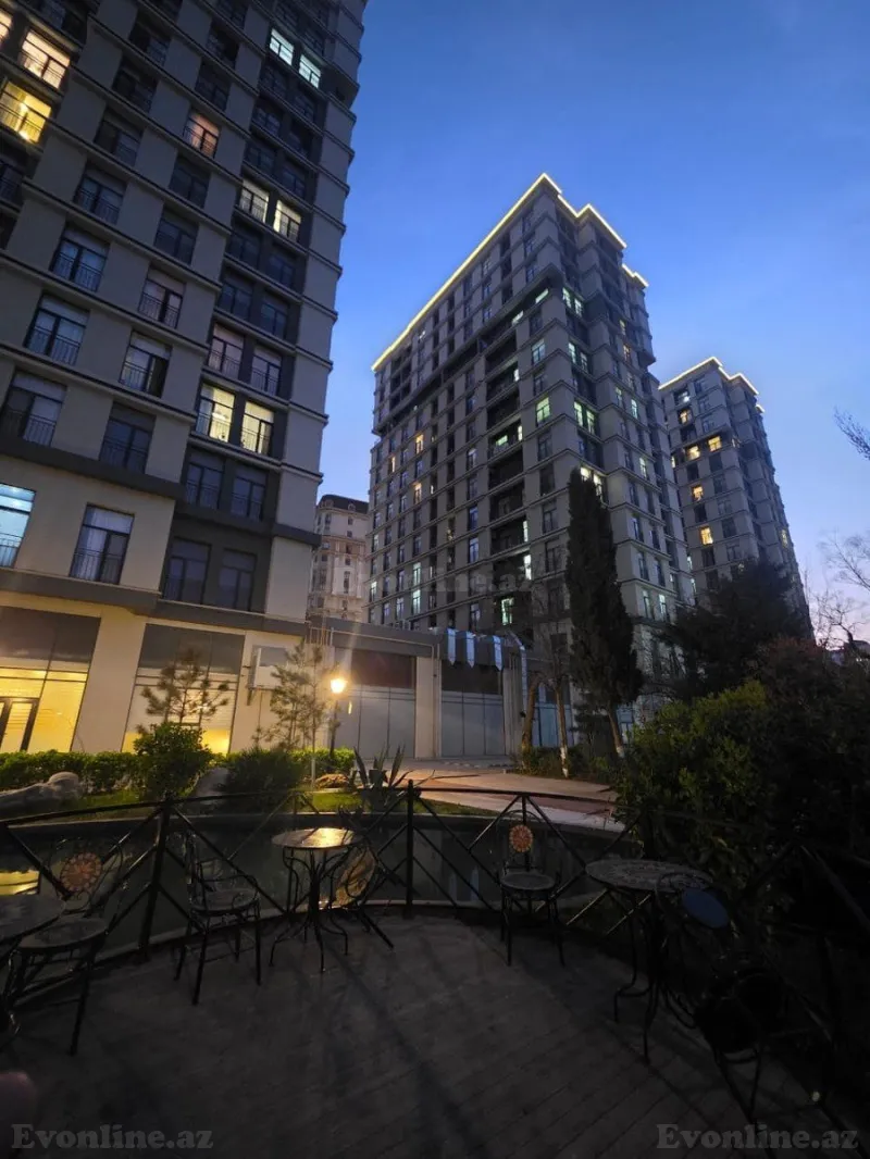 Satılır 3 otaqlı Mənzil Yeni tikili 132 m² Nəriman Nərimanov m.