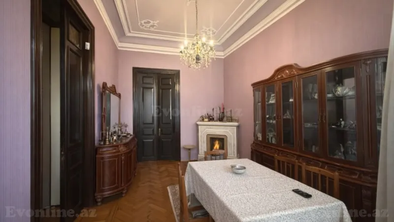 Satılır 5 otaqlı Mənzil Köhnə tikili 210 m² 28 May m. - şəkil 8