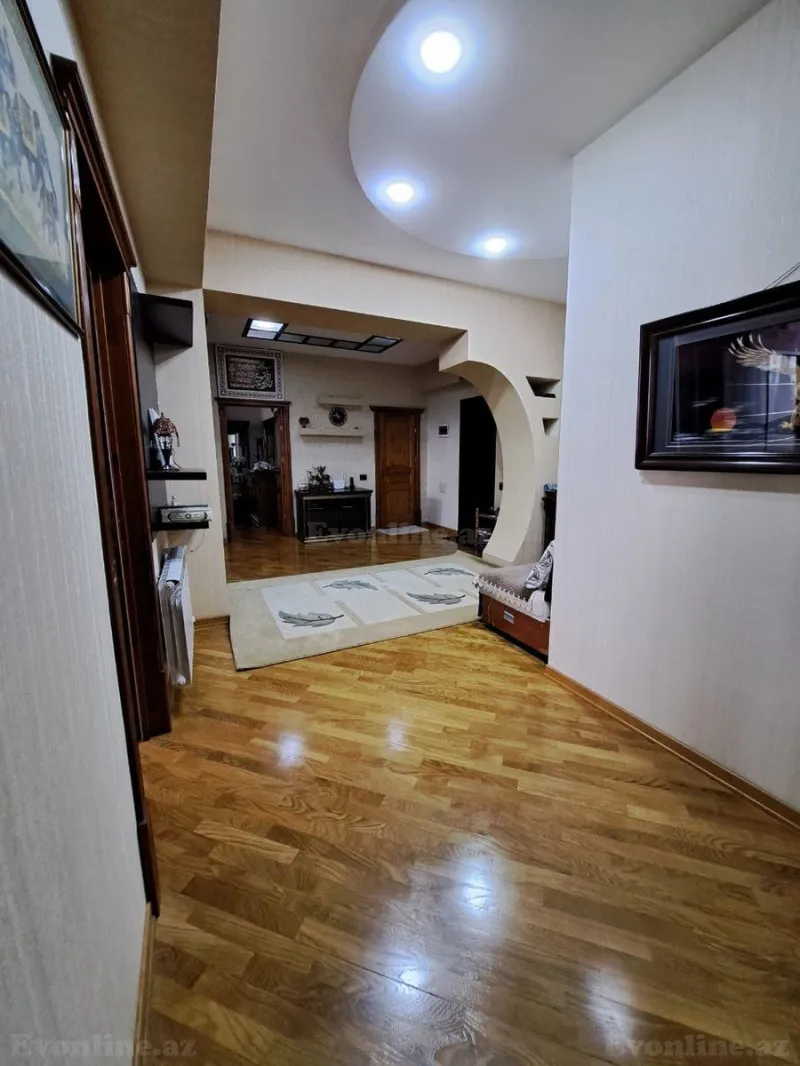 Satılır 3 otaqlı Mənzil Yeni tikili 128 m² 6-cı mikrorayon - şəkil 3