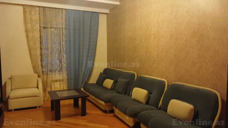 Satılır 3 otaqlı Mənzil Köhnə tikili 100 m² Nizami m.