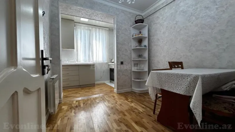 Satılır 3 otaqlı Mənzil Köhnə tikili 70 m² Nərimanov r. - şəkil 8