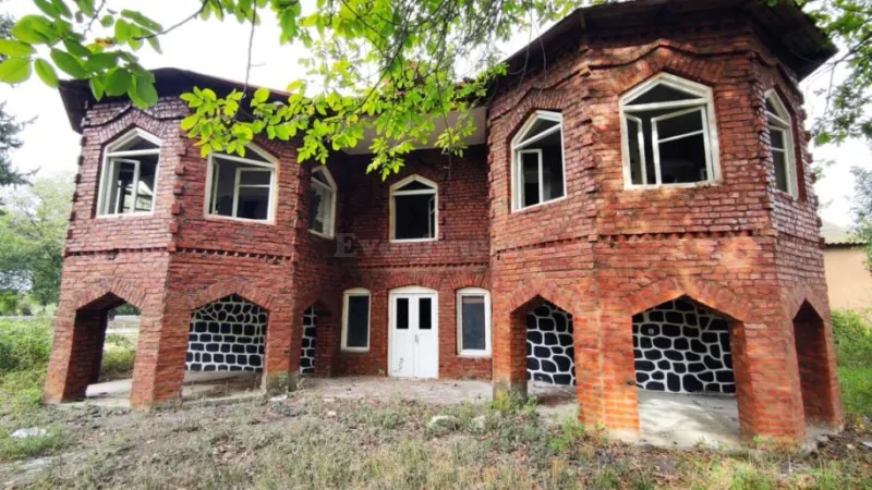 Qaxda obyekt satılır