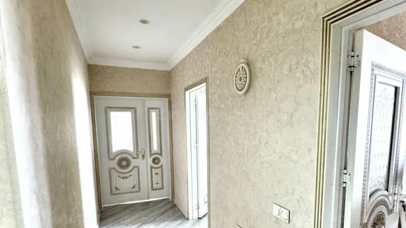 Satılır 2 otaqlı Mənzil Yeni tikili 110 m² Neftçilər m. - şəkil 8