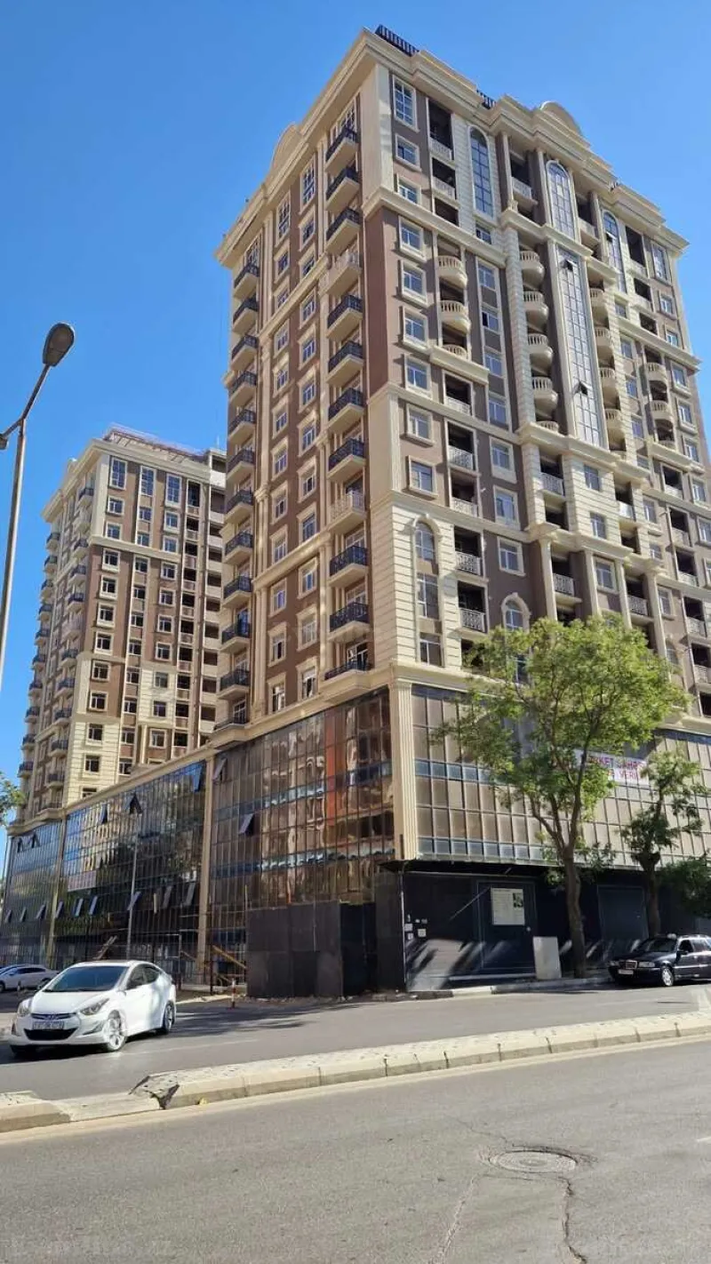 Satılır 4 otaqlı Mənzil Yeni tikili 132 m² 28 May m.