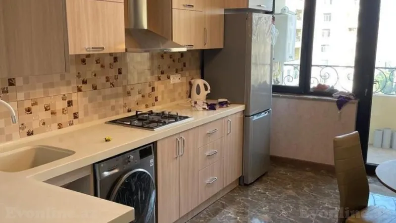 Kirayə verilir 3 otaqlı Mənzil Yeni tikili 100 m² İnşaatçılar m. - şəkil 3