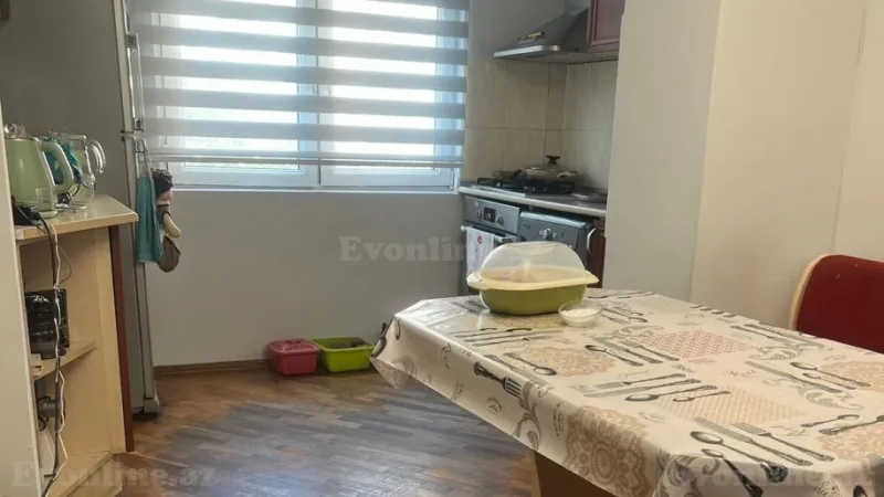 Satılır 3 otaqlı Mənzil Köhnə tikili 75 m² Gənclik m. - şəkil 6