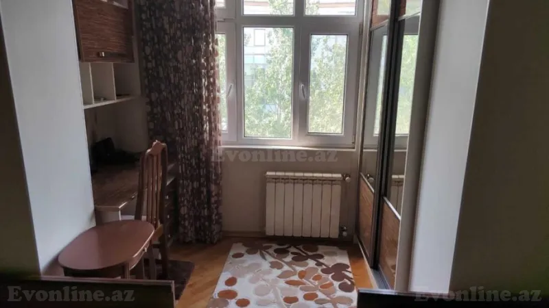 Satılır 4 otaqlı Mənzil Köhnə tikili 100 m² Neftçilər m. - şəkil 6