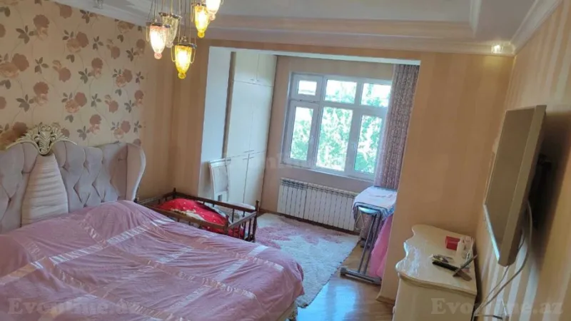 Satılır 4 otaqlı Mənzil Köhnə tikili 100 m² Neftçilər m. - şəkil 10