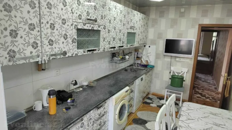 Satılır 4 otaqlı Mənzil Köhnə tikili 100 m² Neftçilər m. - şəkil 12