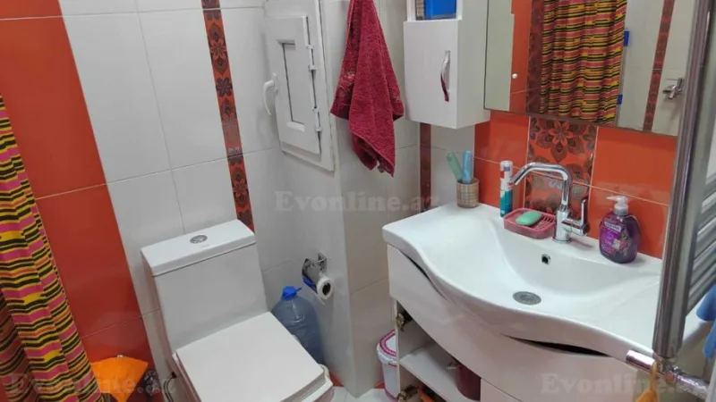 Satılır 4 otaqlı Mənzil Köhnə tikili 100 m² Neftçilər m. - şəkil 15