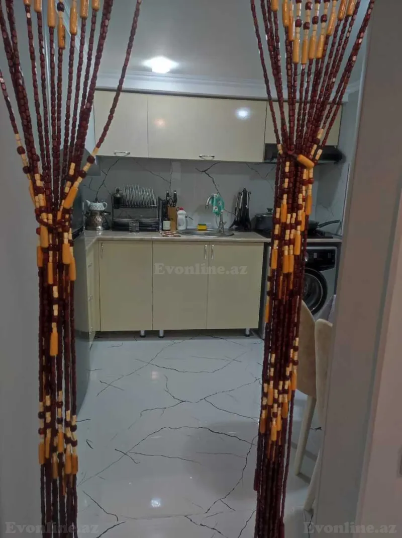 Kirayə verilir 1 otaqlı Mənzil Köhnə tikili 35 m² Sahil m. - şəkil 3