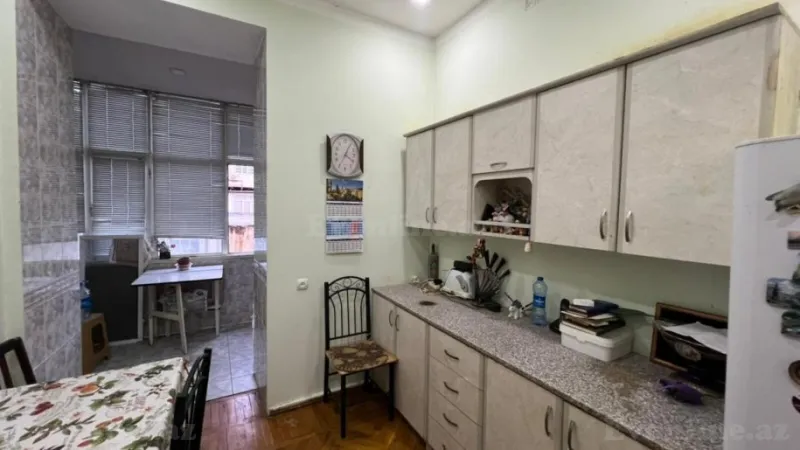 Satılır 2 otaqlı Mənzil Köhnə tikili 45 m² İçərişəhər m. - şəkil 3