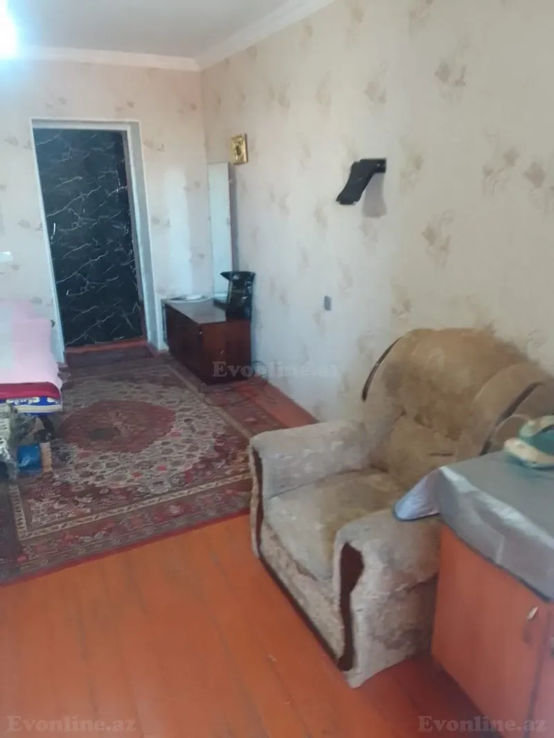 Bakı, Abşeron r., Masazırda 1 otaqlı mənzil satılır